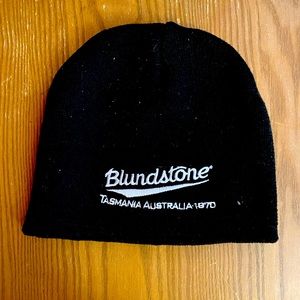 Blundstone beanie.